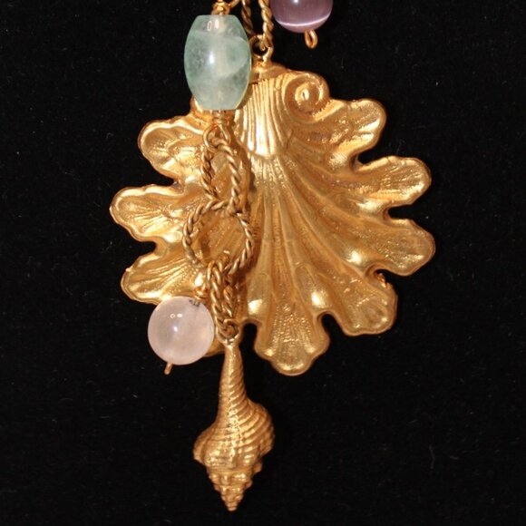 "DB" Gemstone and Gold Tone Shells Link Necklace - Picture 3 of 11